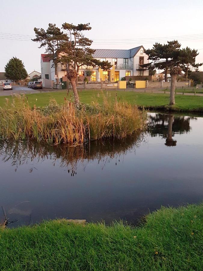 Regatta - A Lakeview Apartment In Thorpeness - Aldeburgh Coastal Cottages Exteriör bild