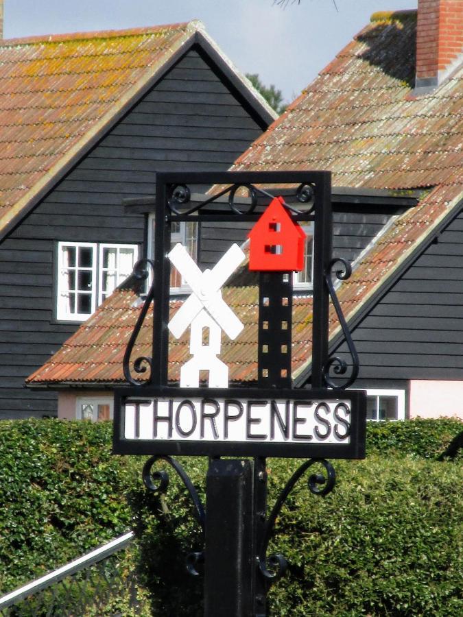 Regatta - A Lakeview Apartment In Thorpeness - Aldeburgh Coastal Cottages Exteriör bild